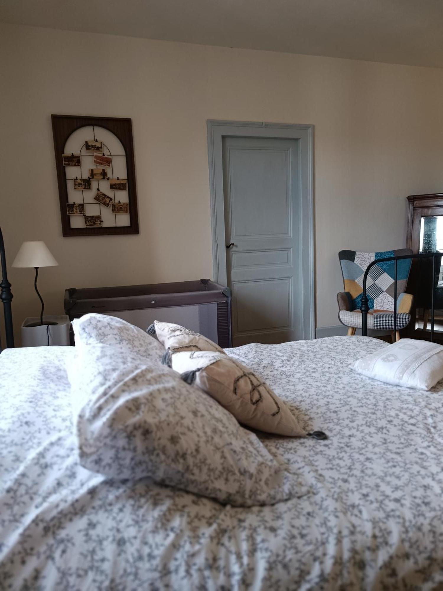 Baladous Bed & Breakfast Montgaillard-de-Salies Room photo